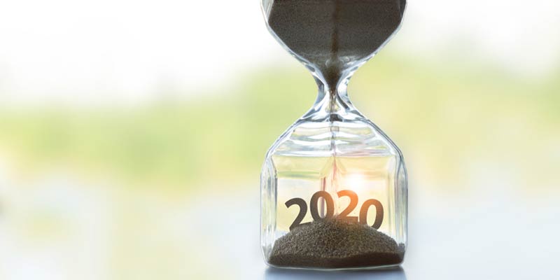 Stundenglas durch welches die Zeit bis zum neuen Jahr verrinnt