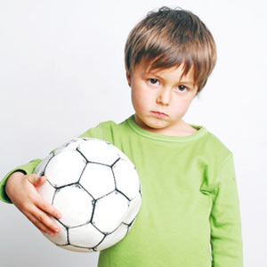 Eine Privathaftpflicht hilft bei Schäden, die zum Beispiel durch spielende Kinder verursacht werden.